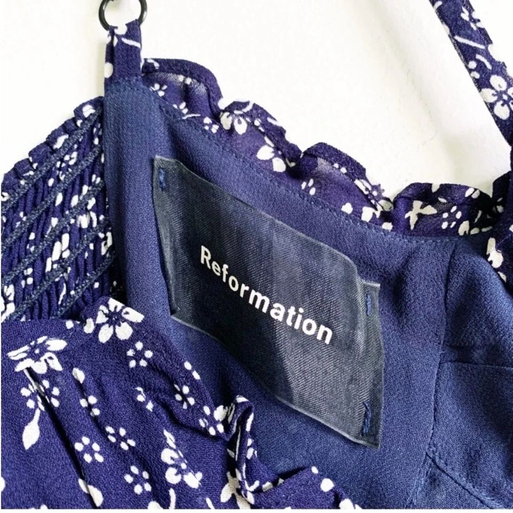 Reformation Fergie Jumpsuit Navy Ditsy Floral Boho Size 0 - Picture 10 of 10